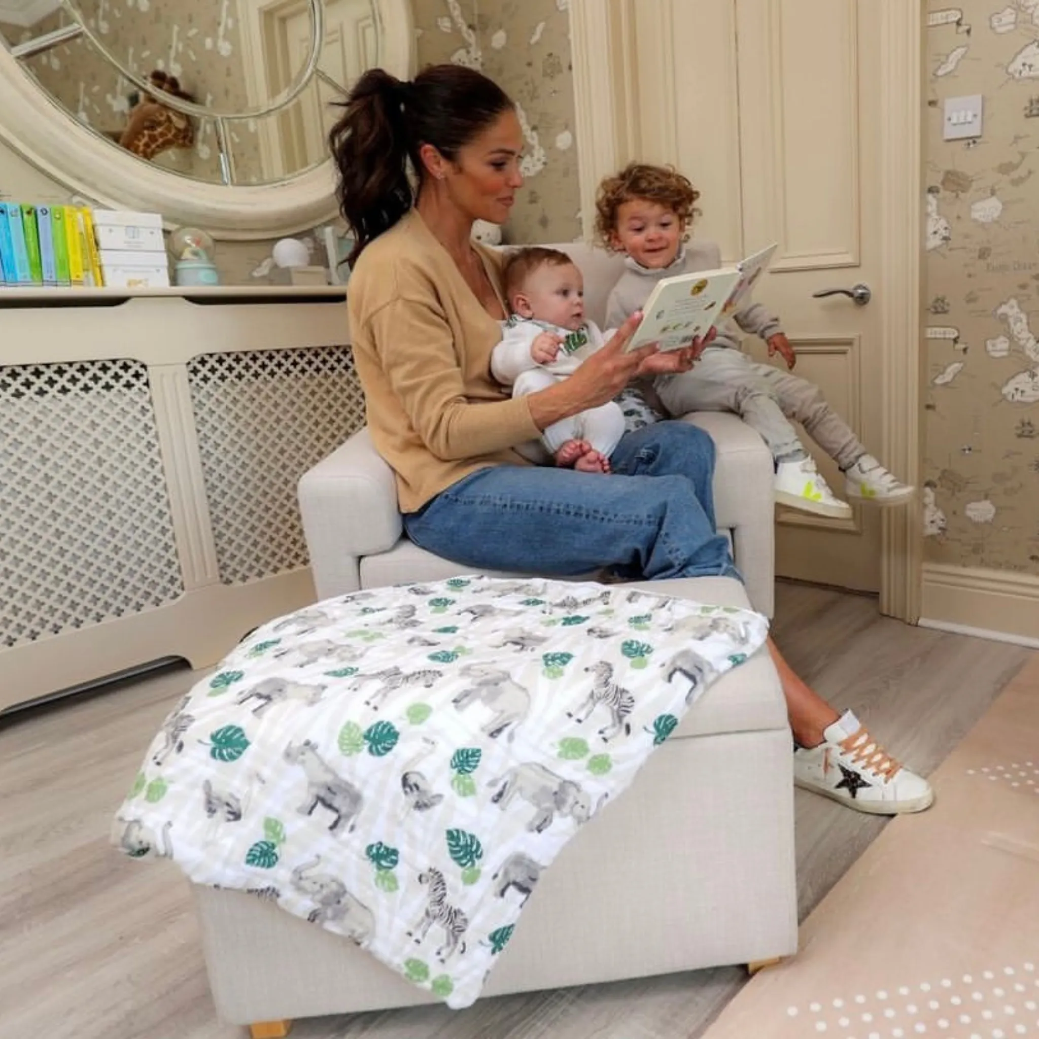 Gaia Baby | Serena Rocking & Nursing Chair