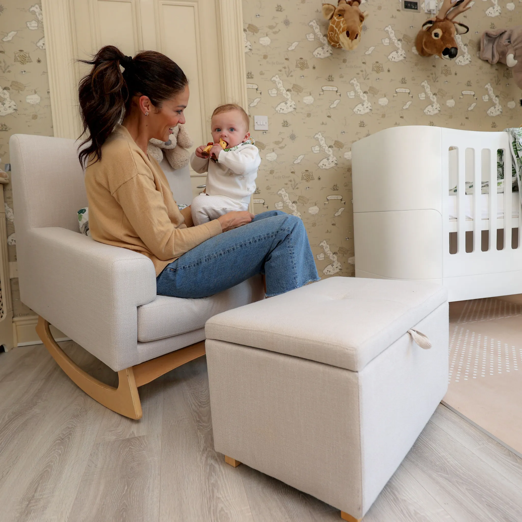 Gaia Baby | Serena Rocking & Nursing Chair